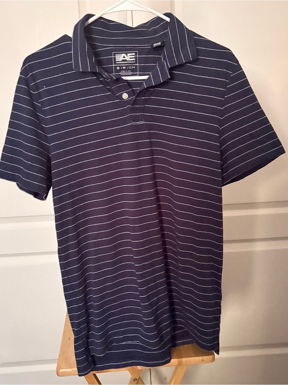 American Eagle Striped Polo Shirt Men’s Small Navy Blue Short Sleeve.